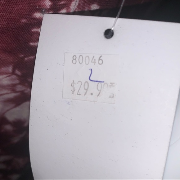 2/$40 👸🏻 💖 Maroon and White Tie-Dye Pattern VOLTA Leggings 💖 - Picture 7 of 7